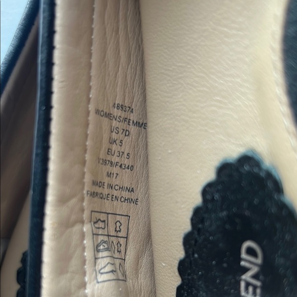 Lands' End Black Flats Driver Loafers with Scalloped Edges - Picture 9 of 9